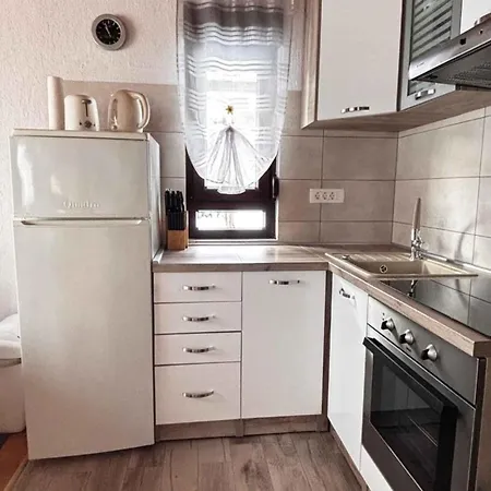 In - Gorski Kotar 43959 Vikendica Delnice